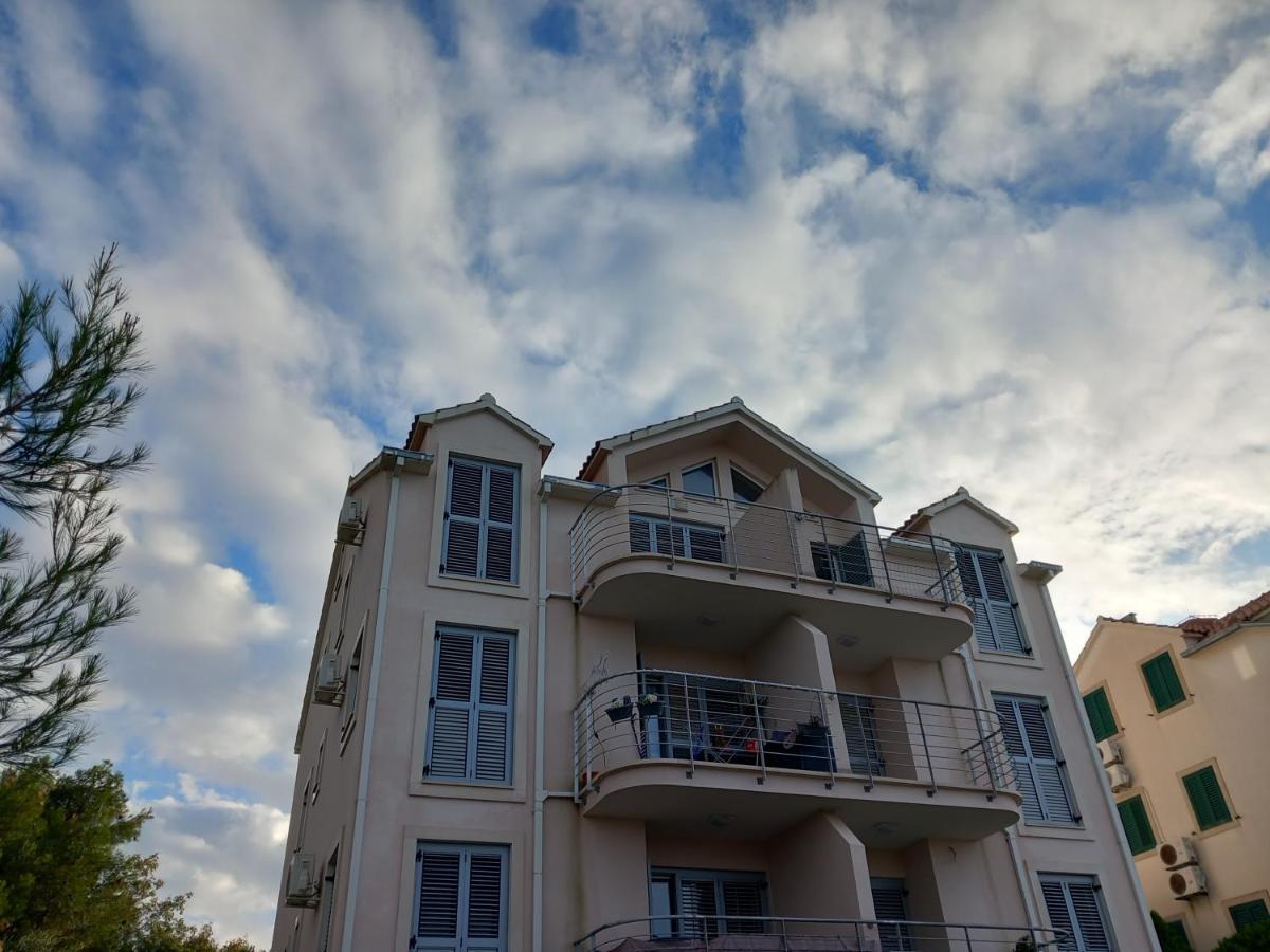 25 King'S Landing In Supetar Apartment Exterior foto
