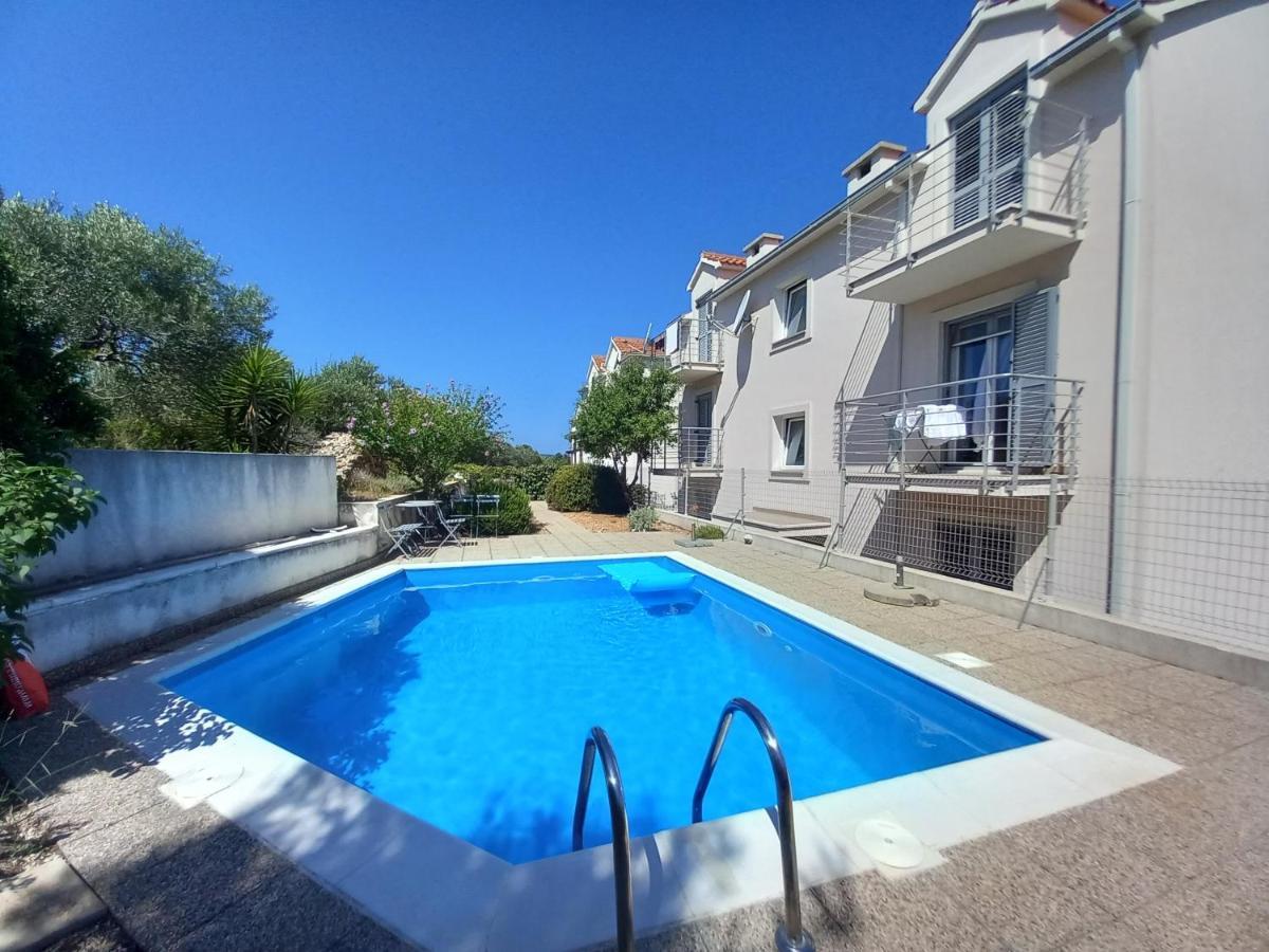 25 King'S Landing In Supetar Apartment Exterior foto